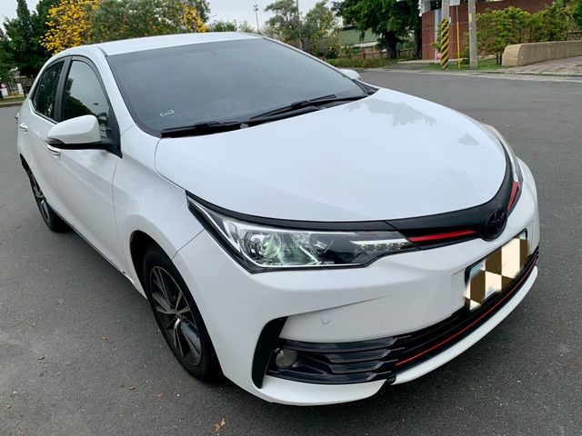 TOYOTA豐田 ALTIS  第3張相片