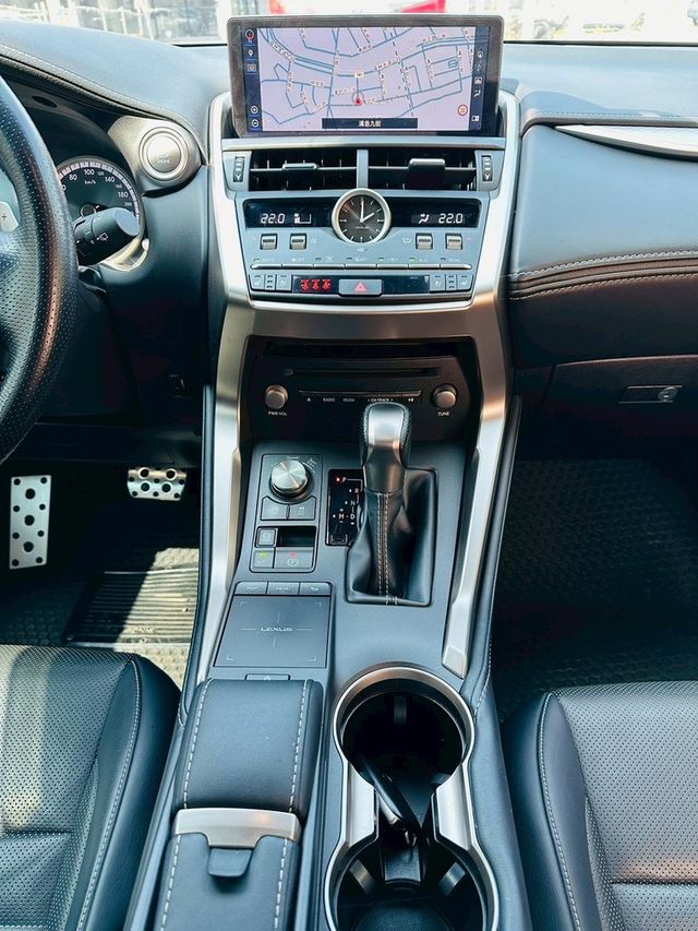 LEXUS凌志 NX300  第13張相片