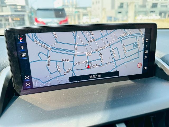 LEXUS凌志 NX300  第19張相片