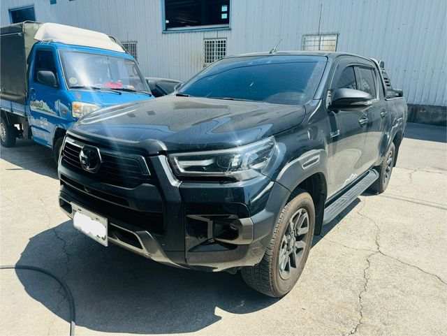 TOYOTA豐田 HILUX  第3張相片