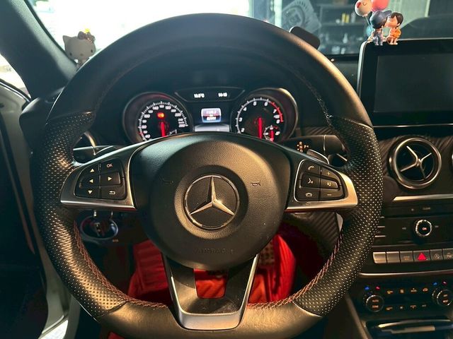 M-BENZ賓士 A180  第4張相片