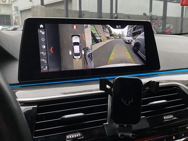 BMW寶馬 530I  第16張相片