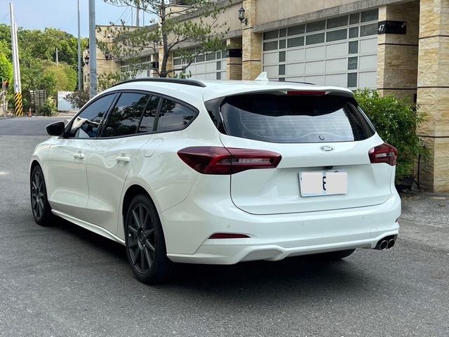 FORD福特 FOCUS WAGON  第2張相片