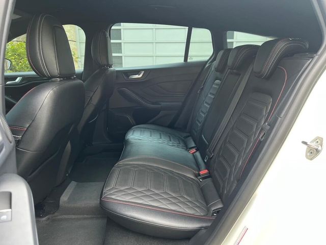 FORD福特 FOCUS WAGON  第10張相片