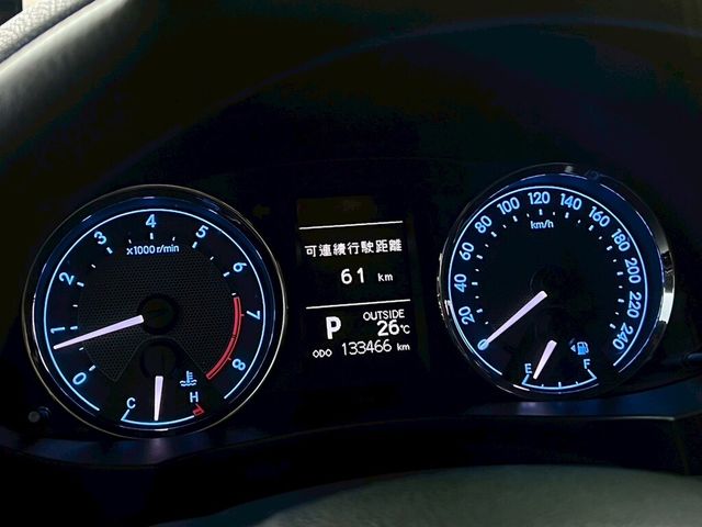 TOYOTA豐田 ALTIS  第6張相片