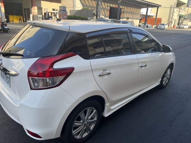 TOYOTA豐田 YARIS  第2張相片