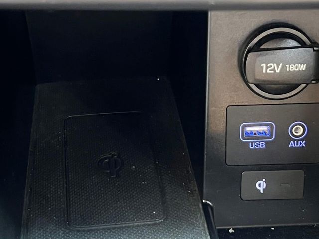 HYUNDAI現代 ELANTRA  第8張相片