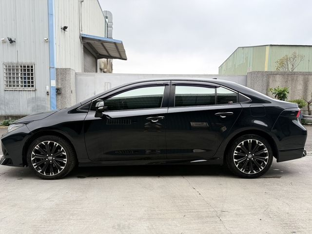 TOYOTA豐田 ALTIS  第3張相片