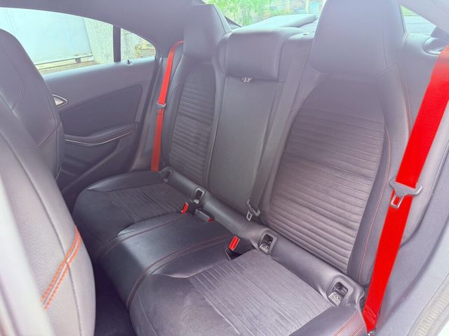 M-BENZ賓士 CLA250  第6張相片