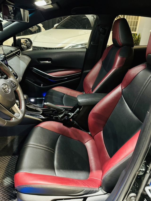 TOYOTA豐田 COROLLA ALTIS HYBRID  第5張相片