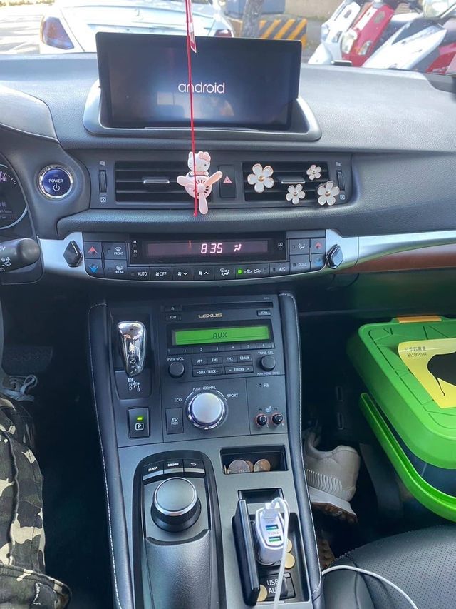 LEXUS凌志 CT200H  第5張相片