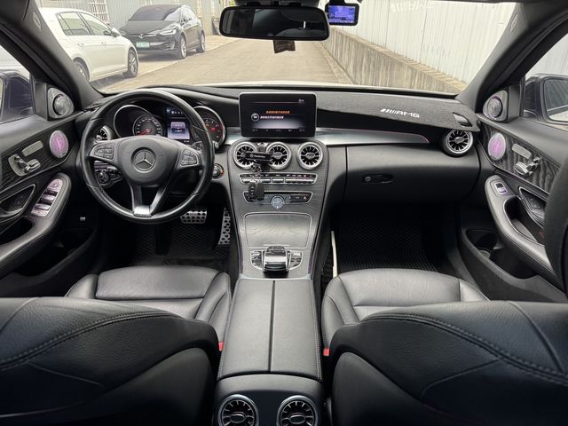 M-BENZ賓士 C300  第10張相片