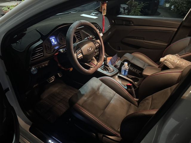 HYUNDAI現代 ELANTRA  第4張相片