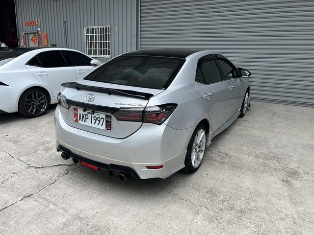 TOYOTA豐田 ALTIS  第2張相片