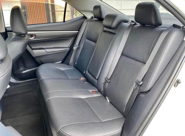 TOYOTA豐田 ALTIS  第5張相片