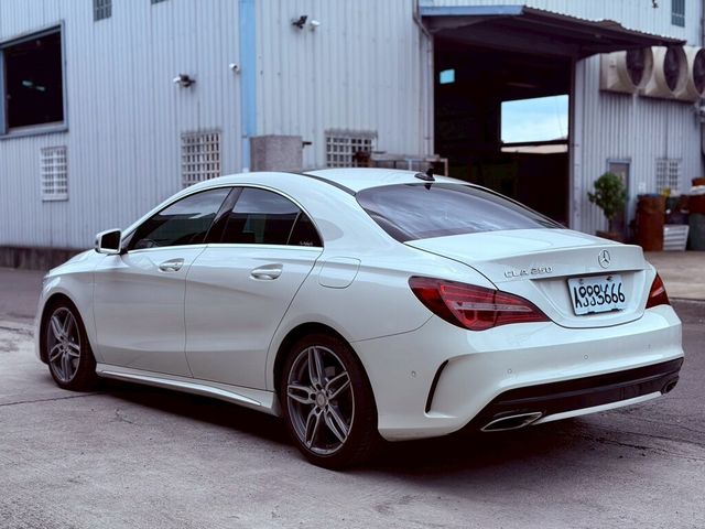 M-BENZ賓士 CLA250  第8張相片