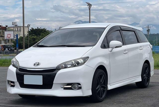TOYOTA豐田 WISH  第1張相片