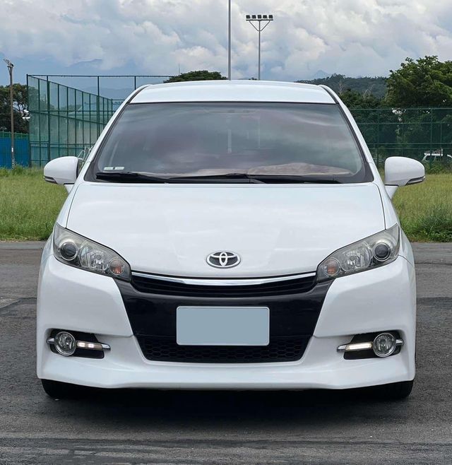 TOYOTA豐田 WISH  第7張相片