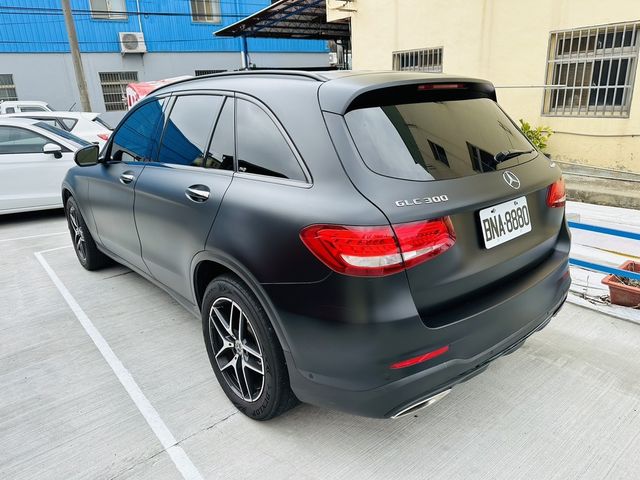 M-BENZ賓士 GLC300  第2張相片