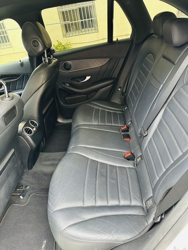 M-BENZ賓士 GLC300  第7張相片