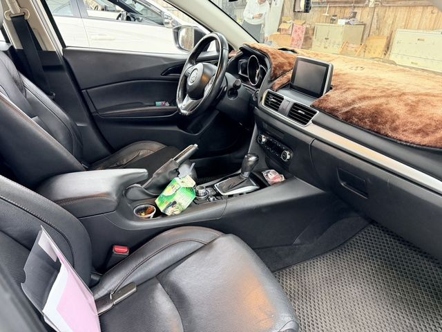MAZDA馬自達 MAZDA 3  第5張相片