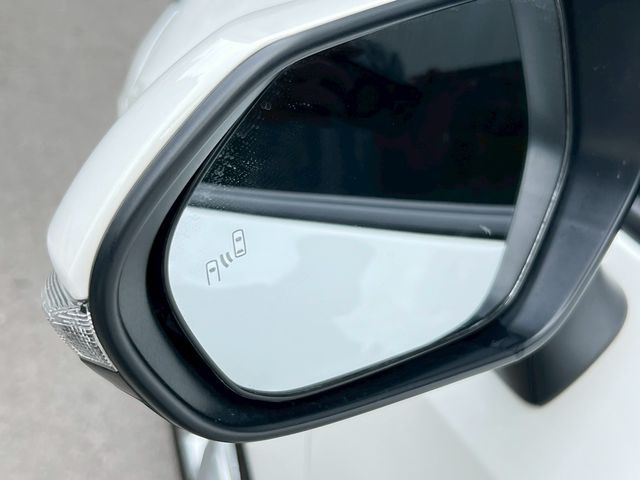 TOYOTA豐田 COROLLA ALTIS HYBRID  第6張相片