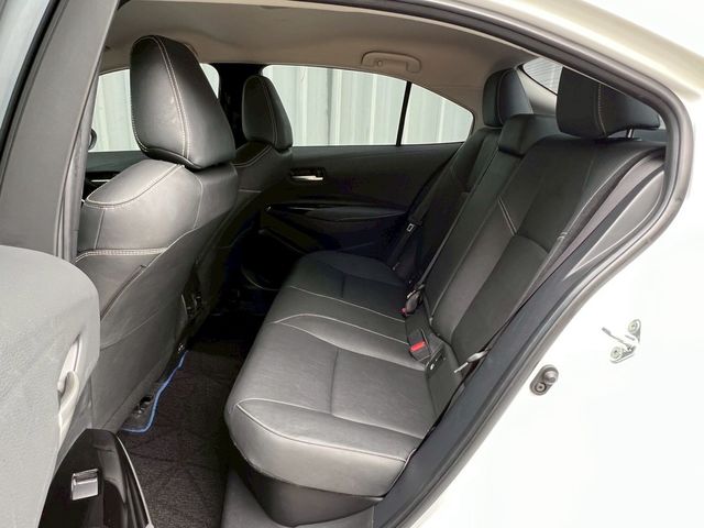 TOYOTA豐田 COROLLA ALTIS HYBRID  第8張相片