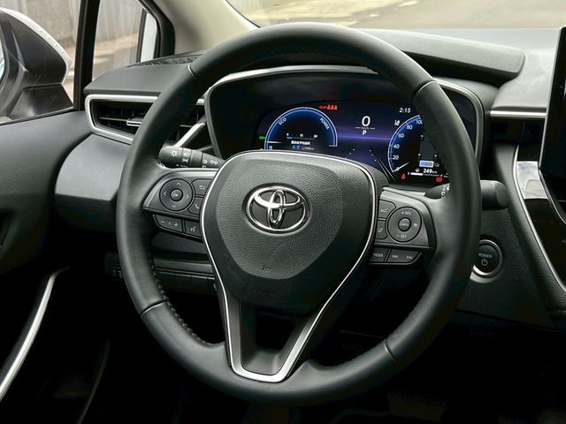 TOYOTA豐田 COROLLA ALTIS HYBRID  第11張相片