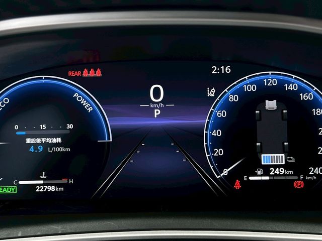 TOYOTA豐田 COROLLA ALTIS HYBRID  第13張相片