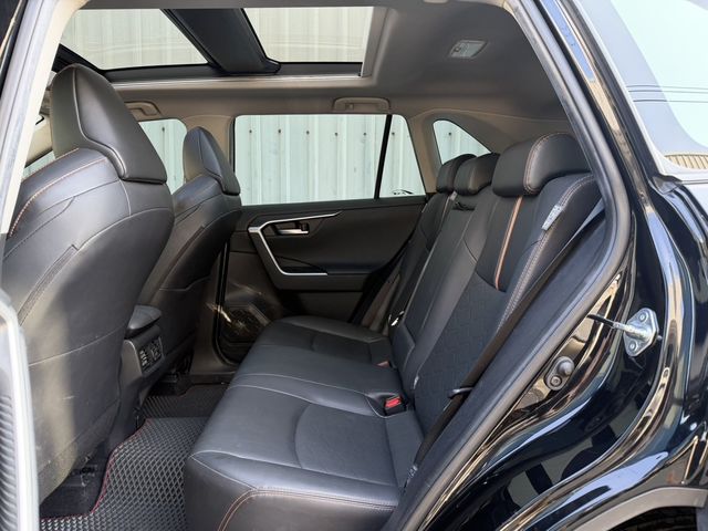 TOYOTA豐田 RAV4  第4張相片