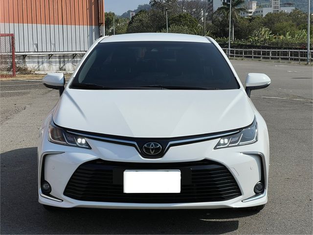 TOYOTA豐田 ALTIS  第2張相片