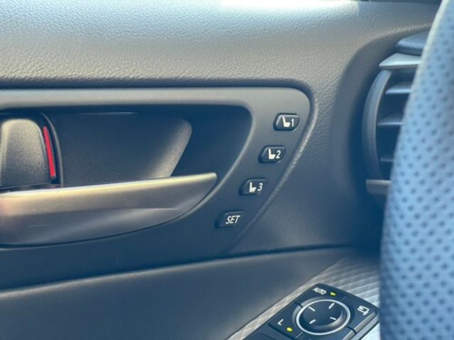 LEXUS凌志 IS200T  第7張相片