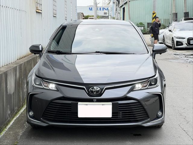 TOYOTA豐田 ALTIS  第2張相片