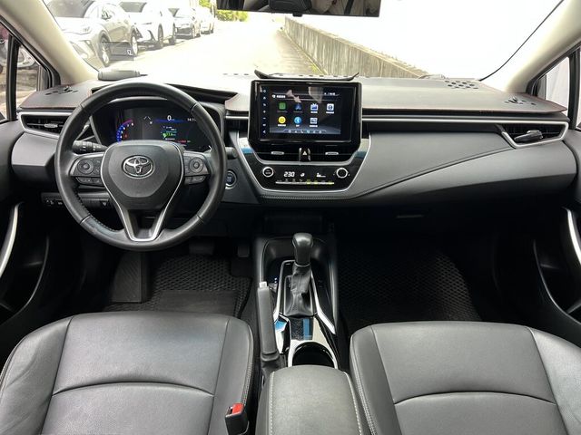 TOYOTA豐田 ALTIS  第7張相片