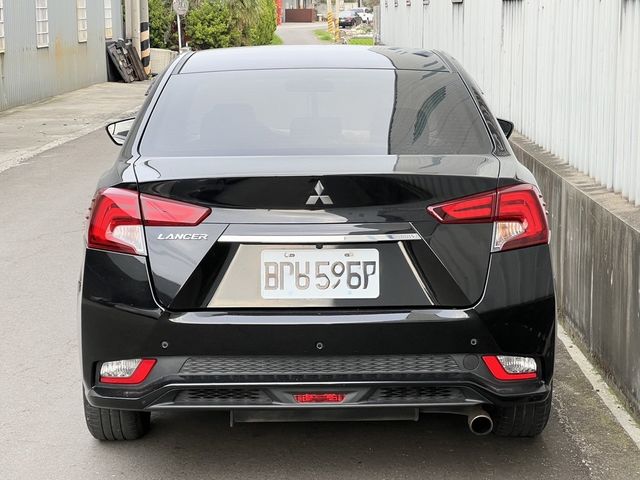 MITSUBISHI三菱 LANCER  第4張相片