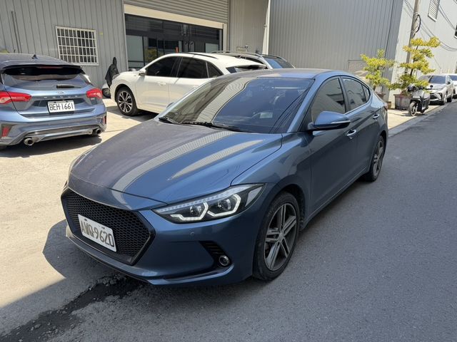 HYUNDAI現代 ELANTRA  第1張相片