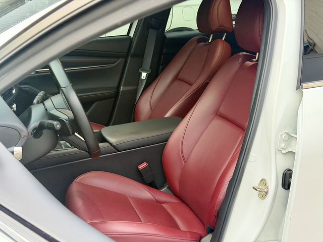 MAZDA馬自達 MAZDA 3  第7張相片