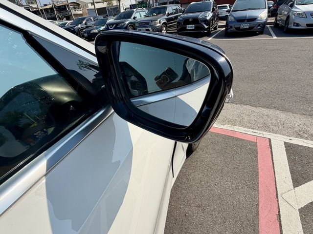 BMW寶馬 320I  第5張相片