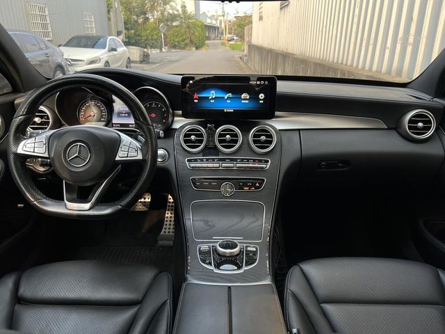 M-BENZ賓士 C300  第6張相片
