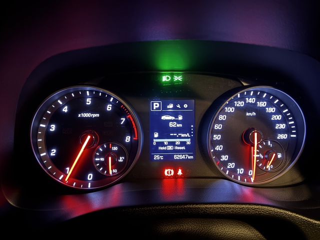 HYUNDAI現代 ELANTRA  第10張相片