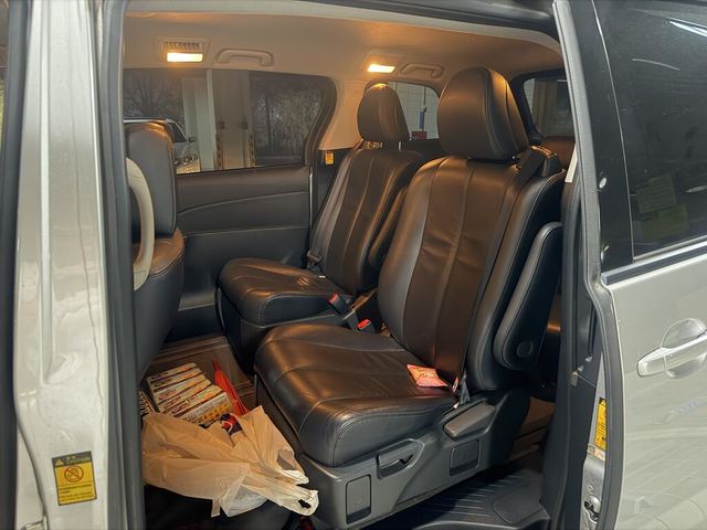 TOYOTA豐田 PREVIA  第5張相片