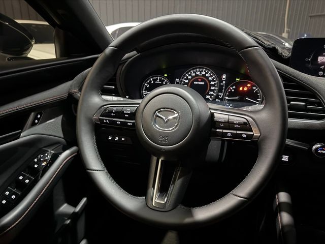 MAZDA馬自達 MAZDA 3  第7張相片