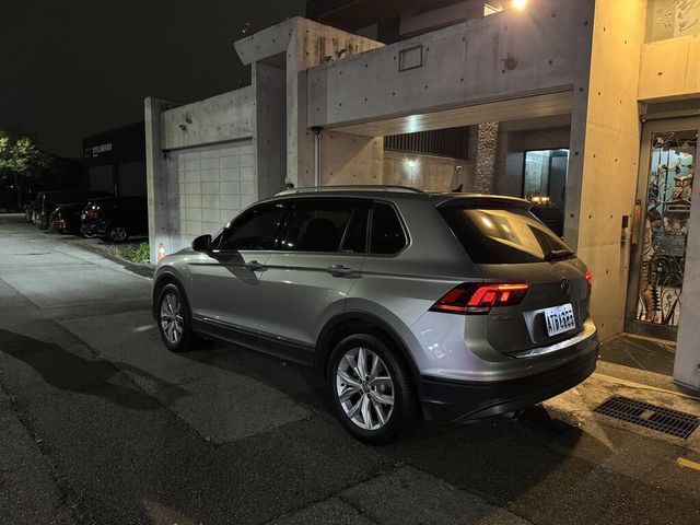 VOLKSWAGEN福斯 TIGUAN  第2張相片