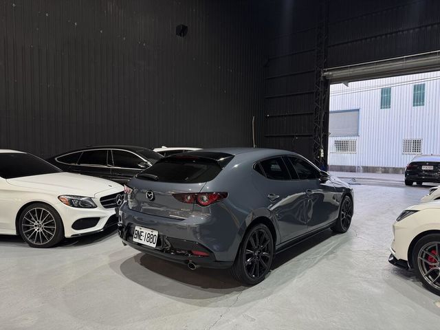 MAZDA馬自達 MAZDA 3  第3張相片
