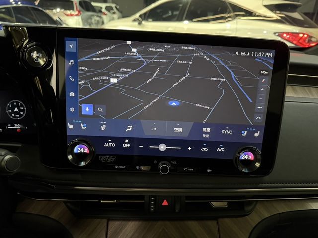 LEXUS凌志 LM350H  第10張相片