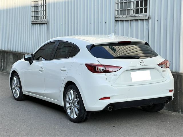 MAZDA馬自達 MAZDA 3  第3張相片