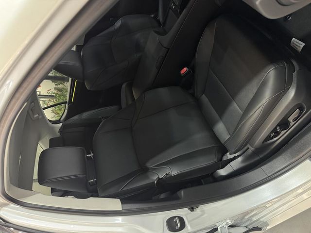 LEXUS凌志 ES300H  第8張相片