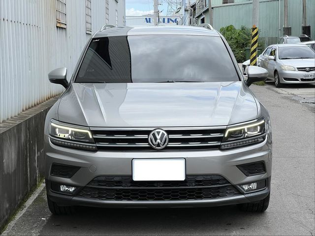 VOLKSWAGEN福斯 TIGUAN  第2張相片