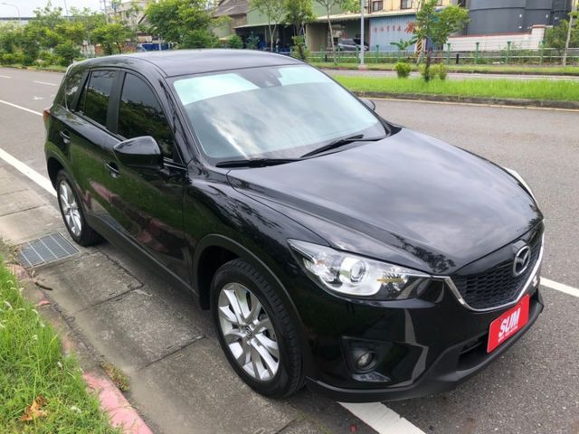 原鈑件/頂級AWD/免鑰匙/HID感應式大燈/盲點/車道偏移/分區溫控/電動椅/可全額貸款  第1張相片