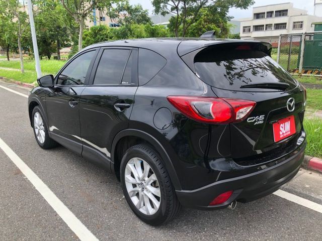 原鈑件/頂級AWD/免鑰匙/HID感應式大燈/盲點/車道偏移/分區溫控/電動椅/可全額貸款  第7張相片